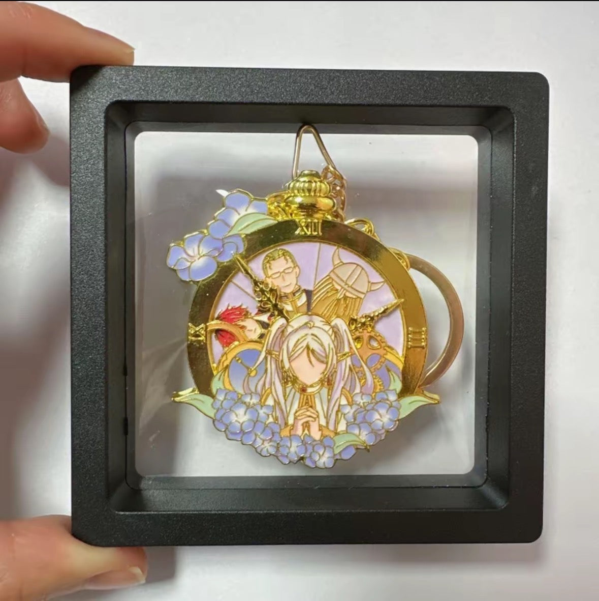 Frieren "The Mage" Premium Rotating Enamel Keychain, Floating Frame Gift Set